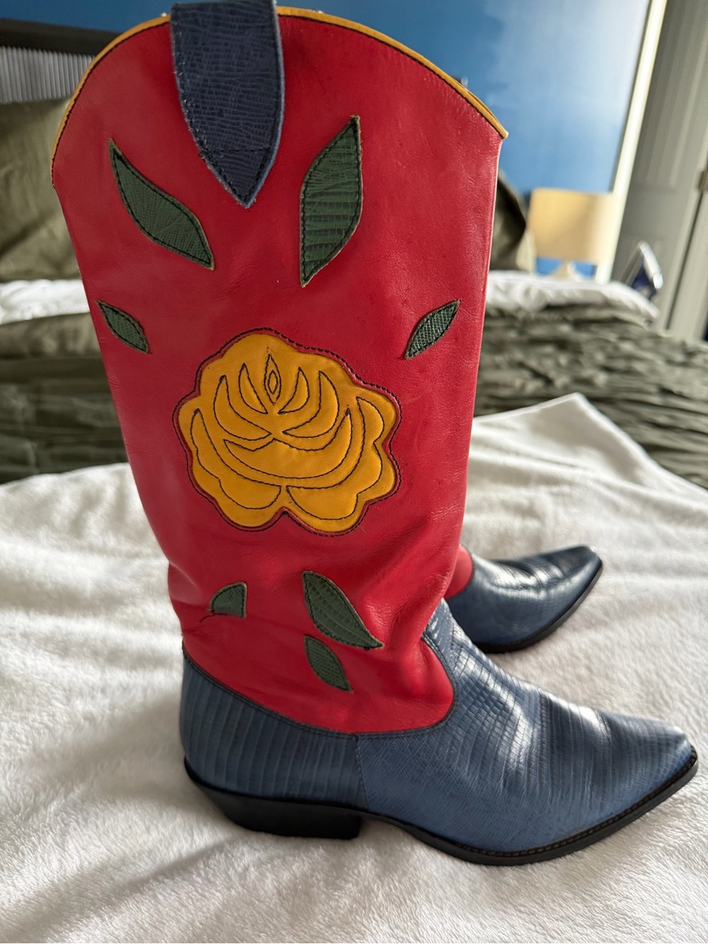 Vintage Nine West Red and Blue Floral Appliqué Western Boots - Picture 2 of 3